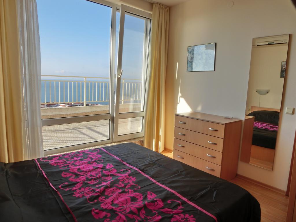 Panoramic Sea View Apartment Crown, Pools And Beach, Sveti Vlas Extérieur photo