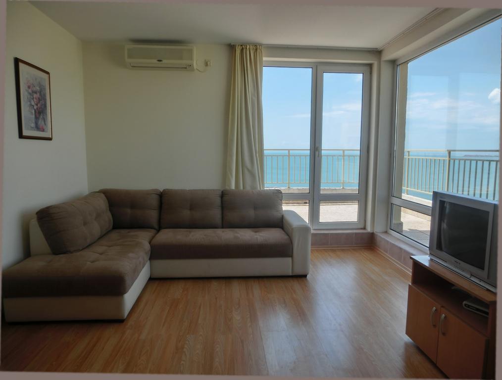 Panoramic Sea View Apartment Crown, Pools And Beach, Sveti Vlas Extérieur photo