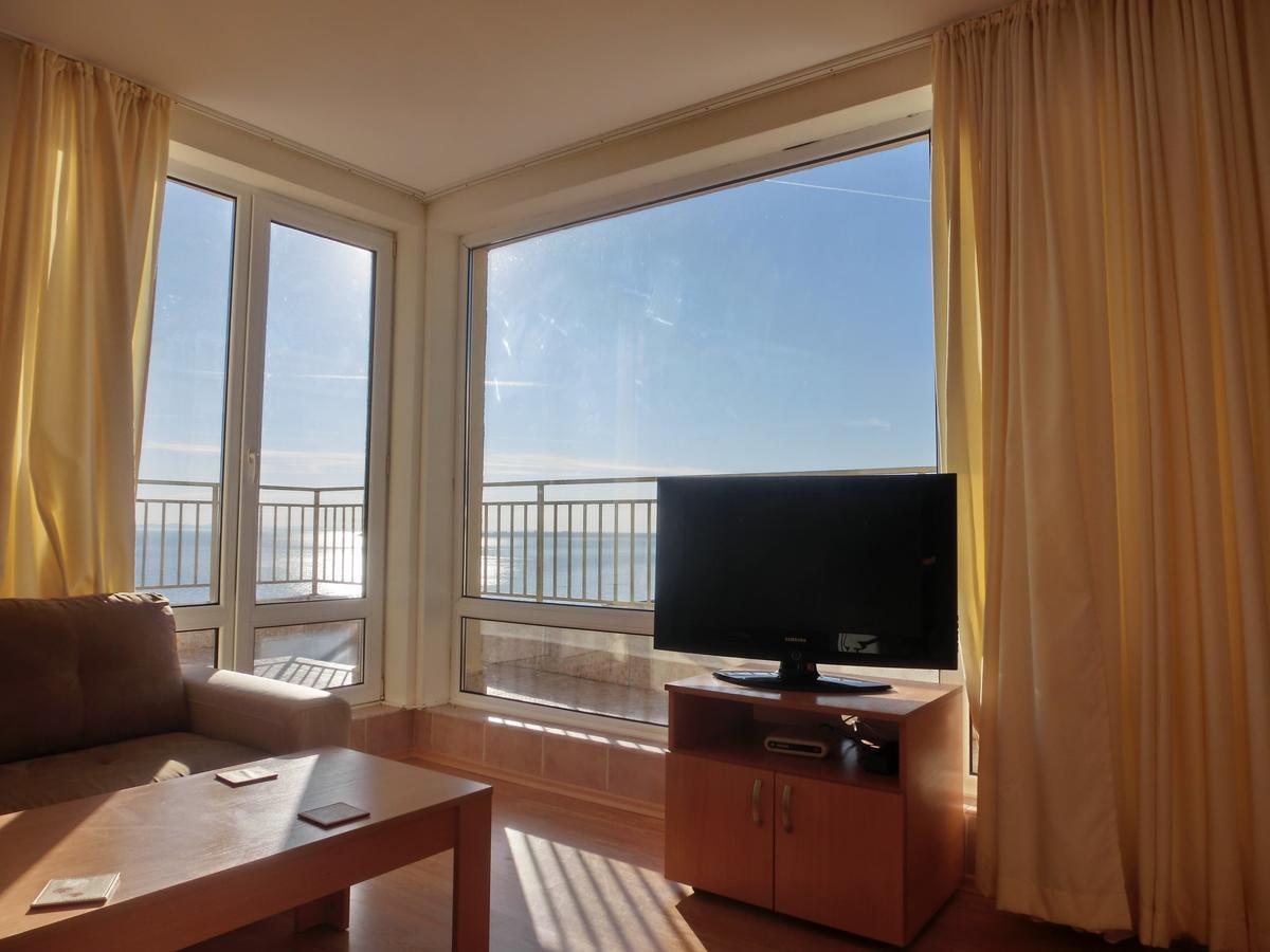 Panoramic Sea View Apartment Crown, Pools And Beach, Sveti Vlas Extérieur photo